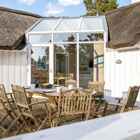 Holiday home Elenor - 1-1km From The Sea By Interhome *
